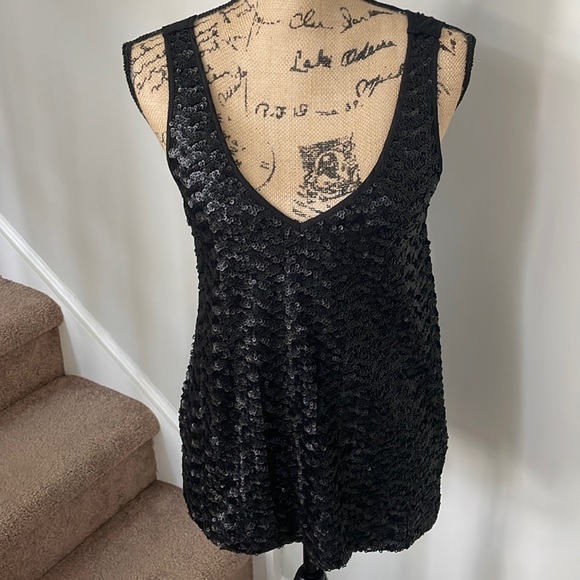 Banana republic sequin black tank. Small - Picture 2 of 6